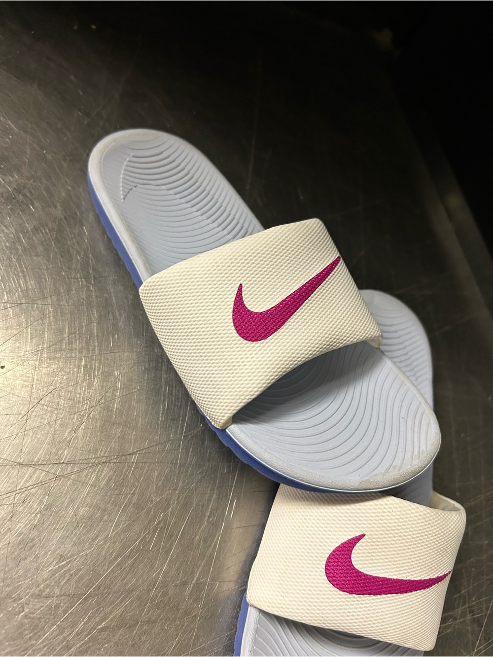 Nike Slides Size 8 Women - Picture 6 of 10